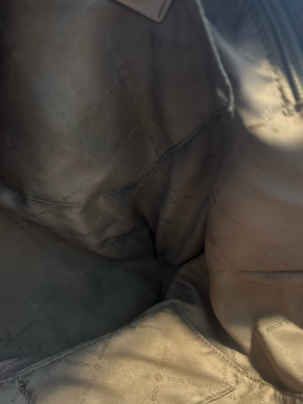 Michael Kors Pale Blush Saffiano Tote - Picture 6 of 7